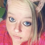 Holly Vance - @holly.layman.18 - Instagram
