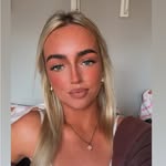 Holly - @hollyleaveyxx - Instagram