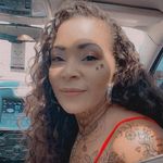 Holly Perry-Lett - @hollycakesno1 - Instagram
