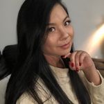 Holly Lynn - @queenofcapital101 - Instagram