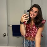 Holly - @hollymagee10 - Instagram