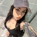 𝙃 𝙤 𝙡 𝙡 𝙨 - @hollymcgillx - Instagram