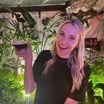 Holly Moon - @hollymoon12 - Instagram