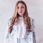 Holly Naylor - @hollylouisenaylor - Instagram