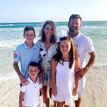 Holly Miller Pennington - @penn0603 - Instagram