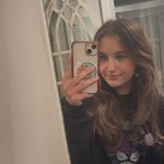 holly plummer ☮︎ - @hollycth - Instagram