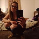 Holly Pugh - @hollibear6969 - Instagram