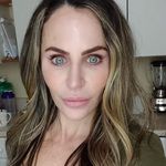 Holly Ruiz - @hollyyruiz - Instagram