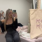 Holly Sams - @holly_sams123 - Instagram