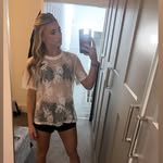 @hollystylesss - Instagram