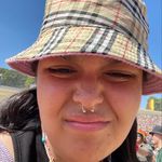 Holly Sweet - @sweetinthesheets - Instagram