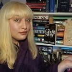 Holly Thorne - @xhollysbookishrealmx - Instagram
