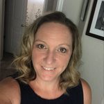 Holly Thorne - @hollrose73 - Instagram