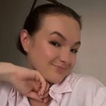 Holly | Lifestyle and Beauty VA - @hollywakefieldsocials - Instagram