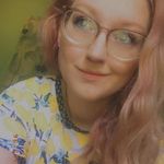 Holly Jean Wakefield - @h_wakefield - Instagram