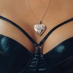 holly walls - @hollywalls98 - Instagram