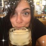 Holly Wilkins-Webber - @hollywebkins - Instagram
