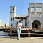 Holly Wong - Facebook