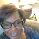 Lucille Holmes-Williams - @momcille - Instagram