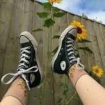 "S a t u r n" - @_honey_cherry - Instagram