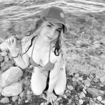 Madalyn Roberts - @madalyn_honey_roberts - Instagram