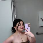 Olivia Smith - @sweet_winter_honey - Instagram