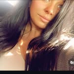 Karis Hope - @hopecrum_ - Instagram