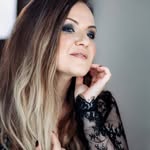 Nadia, Germany - @hopelamina - Instagram