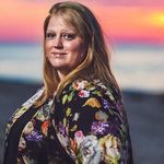Hope Osborn - @singinghopie - Instagram