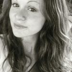 Amelia Thacker - @hopeymfthacker - Instagram