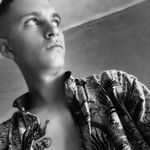 Howard Castro - @howardcastro9 - Instagram