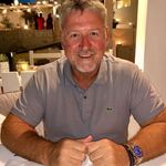 @howard_davison - Instagram
