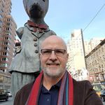@howard_j_holder - Instagram