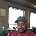 Howard Luttrell - @lightning_sharp - Instagram