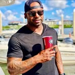 Bruss Howard - Facebook