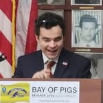 Howard S. Senior - @seniorhoward - Instagram