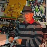 Howard Vidal - @howardvidal - Instagram