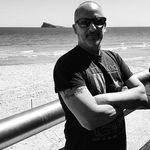 Hugo Quesada - @hughheader - Instagram