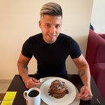 @hughlark_in_ - Instagram