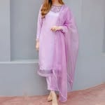 Huma Ashraf - @designahfashion - Instagram