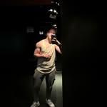 Hunter Davis - @supermidphysique - Instagram