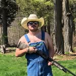 Hunter Farley - @gooniebird_12v - Instagram