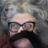 Ari's mom - @hwakeland - TikTok