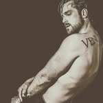 wen.  @gwen2118 - @igorrickliperu - Instagram