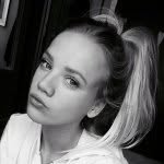 India Lilly Sarah Flowerdew - @india.alexander2000 - Instagram