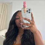 India Robles - Facebook