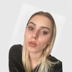 Inès Rochebois - @ines.rochebois - Instagram