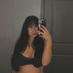 Ingrid Conroy - @lil_guat - Instagram