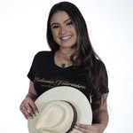 Ingrid Cota / Veterinária - @cota.vetbov - Instagram