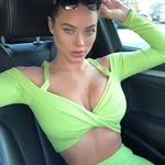 Ingrid Whitaker - @vitoria.o1l54x - Instagram